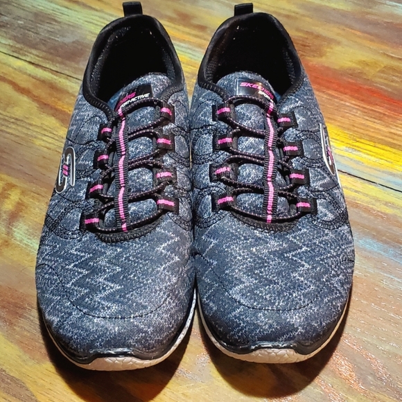 Skechers Shoes - Women's Sketchers